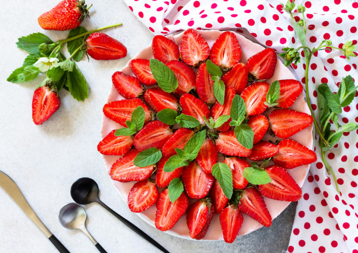 fragole strawberry cheesecake on a chocolate Aprile - La sinfonia della primavera nel piatto