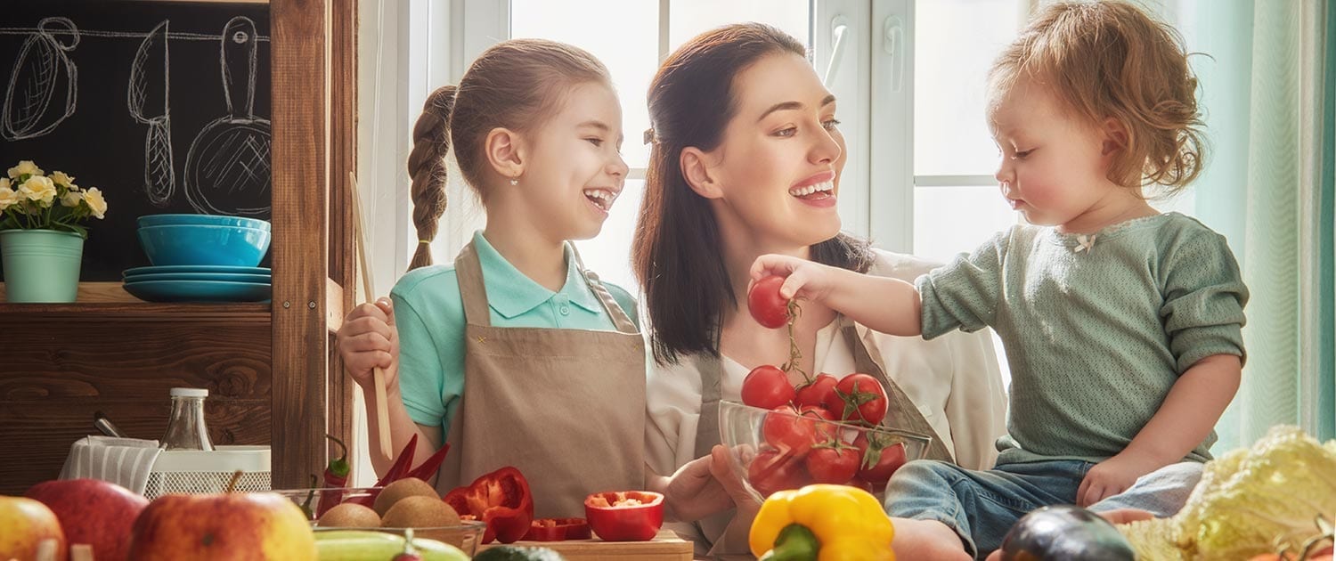 Sua maestà il pomodoro compagno insostituibile della nostra tavola mediterranea… e chiamala dieta