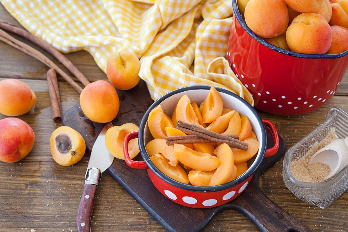 Giugno: La celebrazione dell'estate nei sapori e nei colori